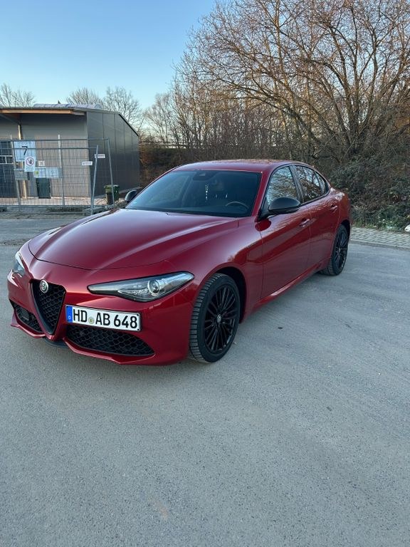 آلفا رومئو جولیا 2.0 توربو 16V 206kW AT8-Q4 ولوچه ولوچه