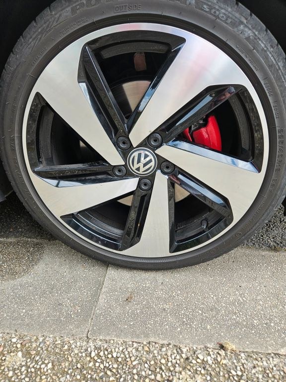 فولکس واگن گلف 2.0 TSI DSG GTI