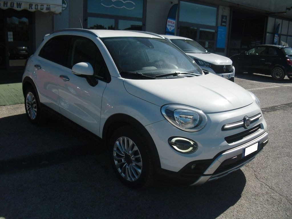 نمای دیگر فیات 500X 1.3 مولتیجت 95 CV کراس، بینقص