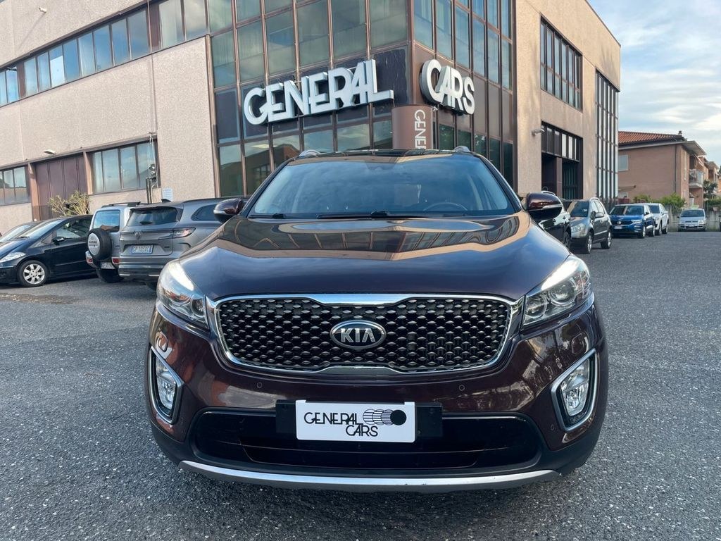 نمای دیگر کیا سورنتو 2.2 CRDi AWD ربل قلاب یدک‌کش