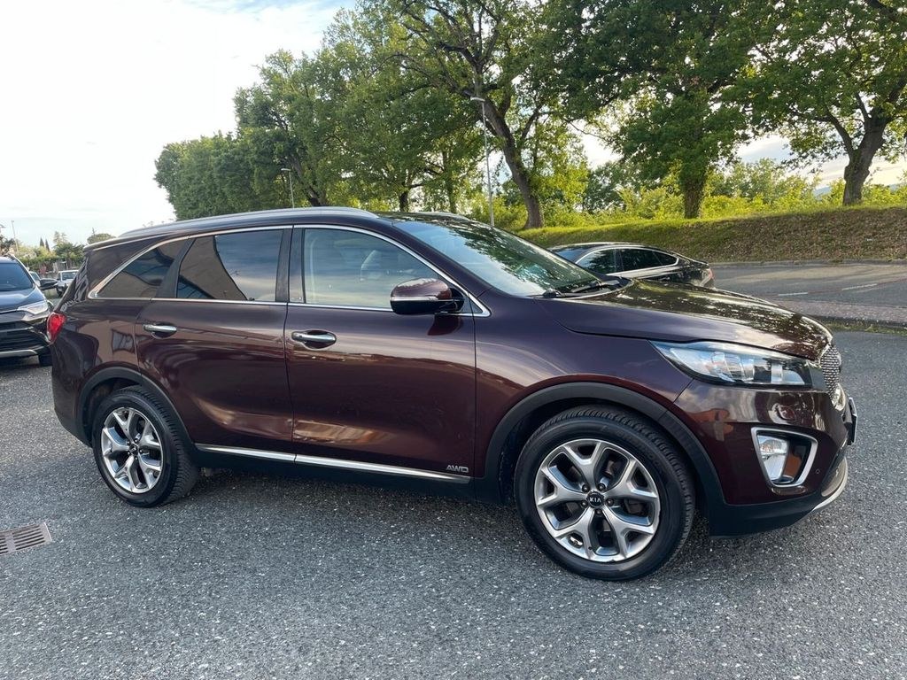 نمای دیگر کیا سورنتو 2.2 CRDi AWD ربل قلاب یدک‌کش