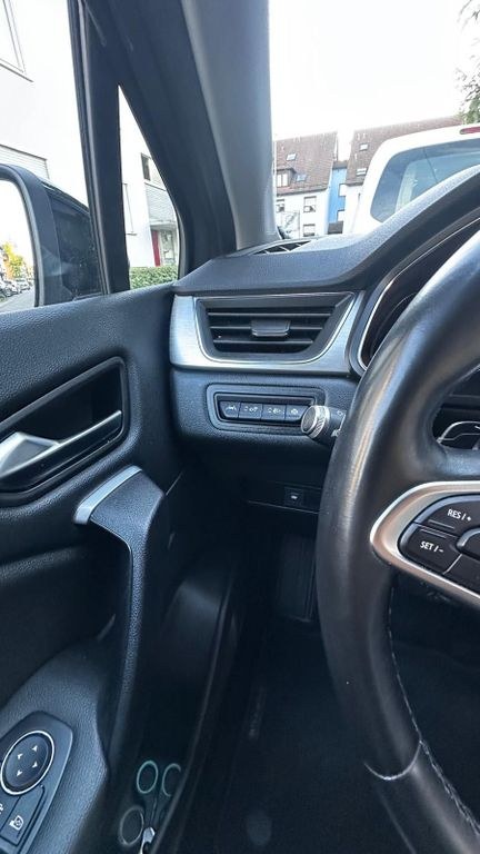 نمای دیگر رنو Captur