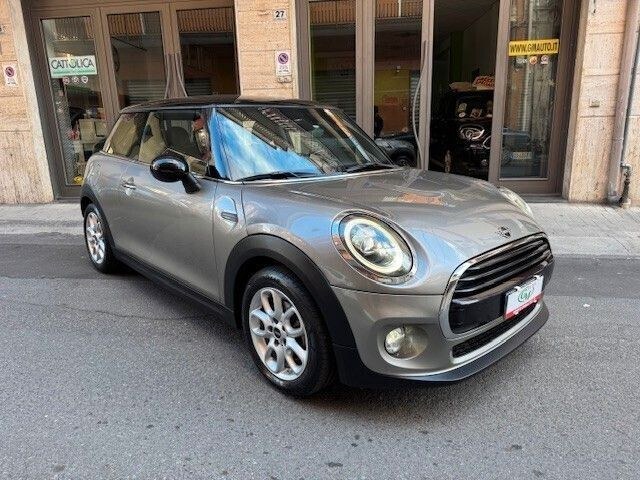 نمای دیگر MINI Mini 1.5 Cooper D Hype - Full LED - 2018
