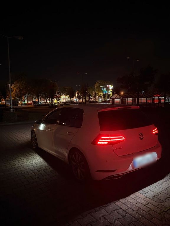 نمای دیگر فولکس واگن گلف 7 tsi 1,5