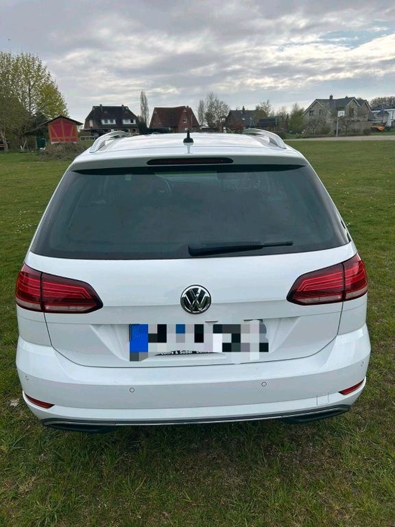 نمای دیگر فولکس واگن VW گلف7 واریانت 1.0 TSI / 116 PS / TÜV نو