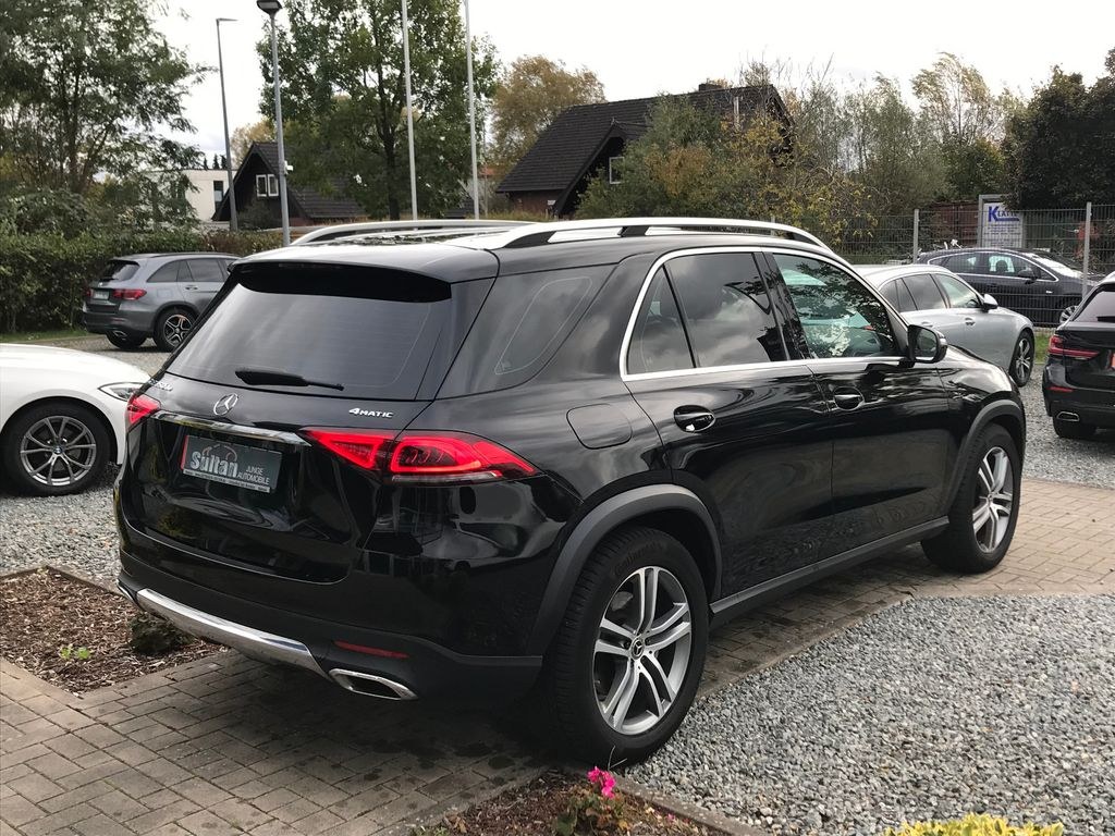 نمای دیگر مرسدس بنز GLE 350 de 4Matic AHK کام دیستر. LED لدر 20"
