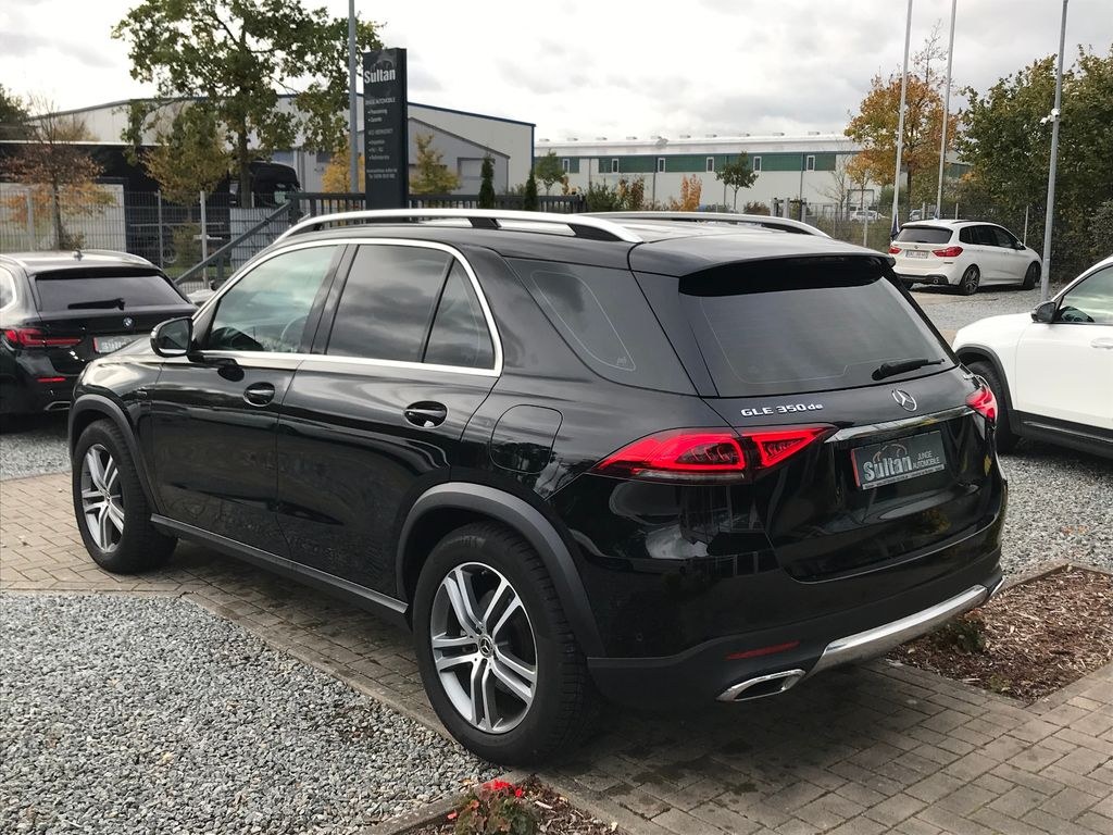 نمای دیگر مرسدس بنز GLE 350 de 4Matic AHK کام دیستر. LED لدر 20"
