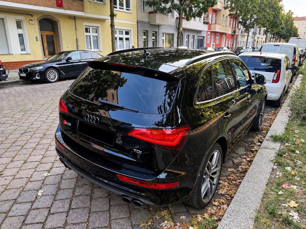 نمای دیگر آئودی SQ5 3.0 TDI competition tiptronic quattro