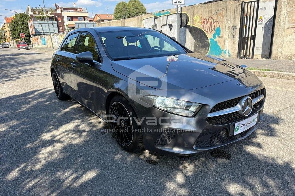 نمای دیگر مرسدس بنز مرسدس A 200 اتوماتیک بیزینس