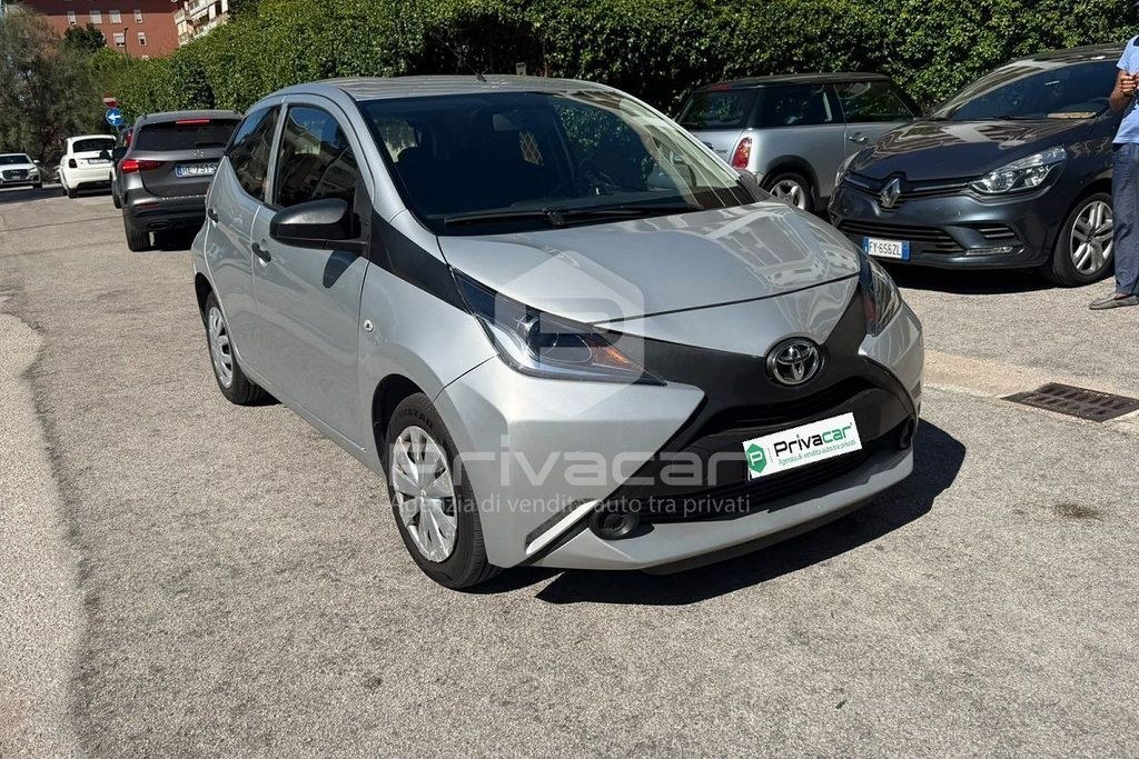 تویوتا تویوتا آیگو 1.0 VVT-i 69 CV 5 در x-business