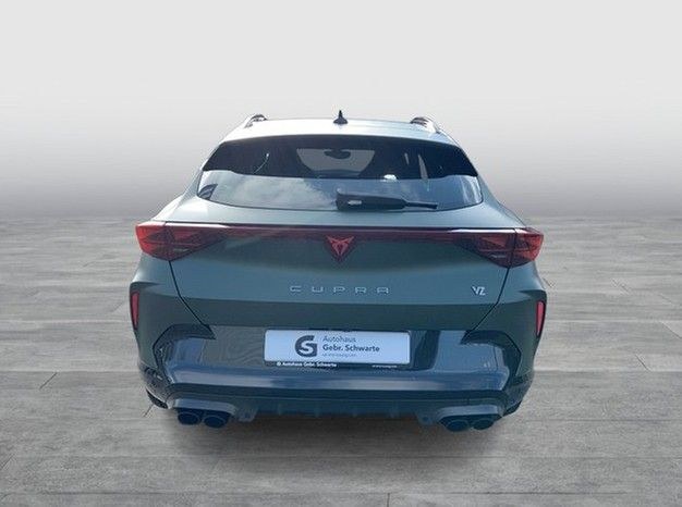نمای دیگر کاپرا فورمنتور 2.0 TSI DSG 4Drive VZ ترایب ادیشن