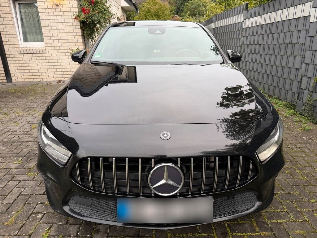 نمای دیگر مرسدس بنز مرسدس A180d 116PS اسپرت چرم ناوبری 8xAl...