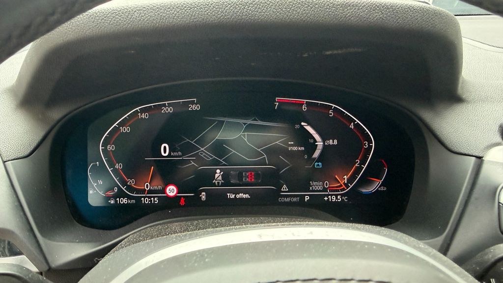 نمای دیگر بی ام و X4 xDrive 30 i ام اسپرت