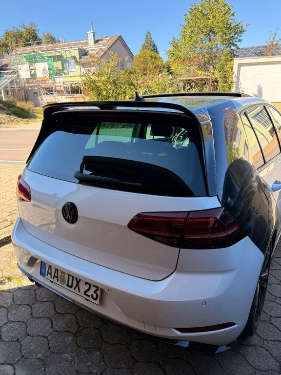 نمای دیگر فولکس واگن گلف 2.0 TDI GTD