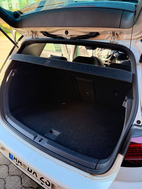 نمای دیگر فولکس واگن گلف 2.0 TDI GTD