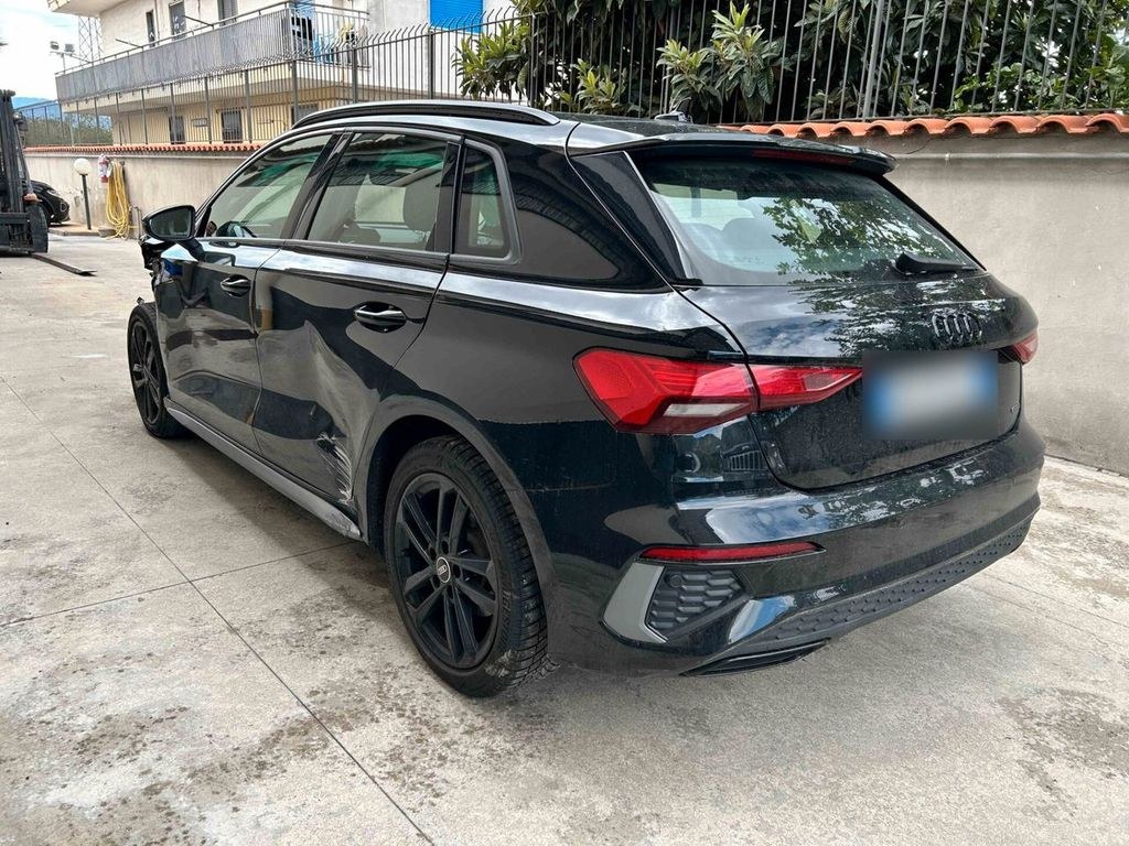 نمای دیگر آئودی A3 2.0 TDI 200CV S-Tronic - 2022 تصادفی