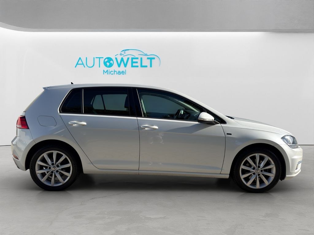 نمای دیگر فولکس واگن گلف 7 1.6 TDI DSG SITZH LED APP NAV ACC AHK GJR