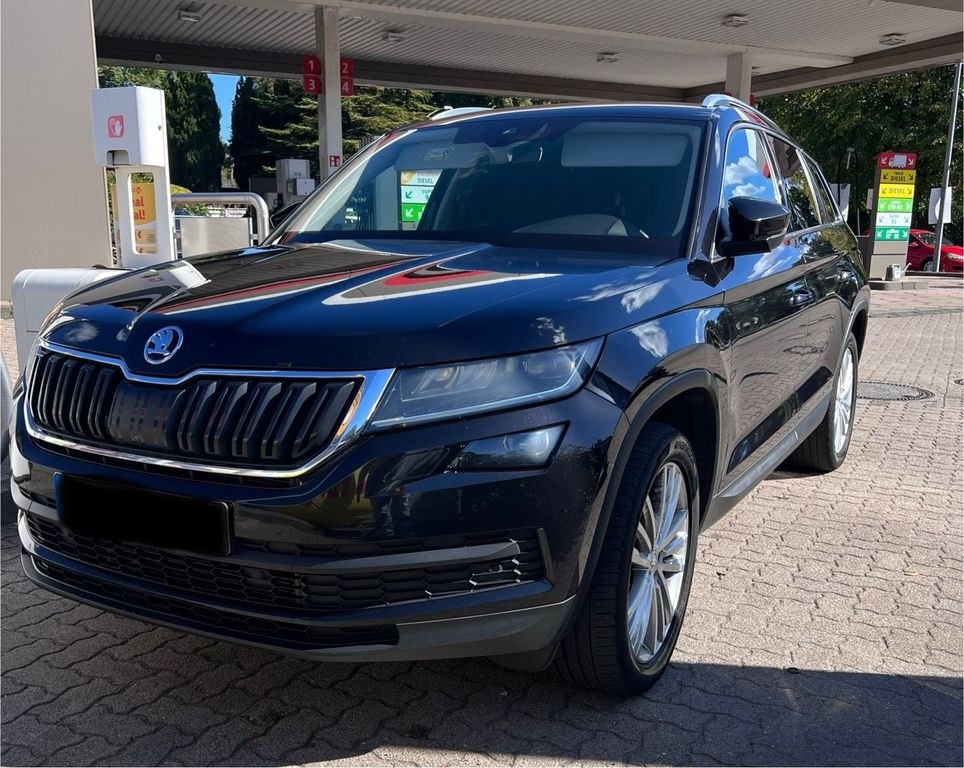 نمای دیگر اشکودا کادیاک 2.0 TDI 190 PS DSG 4x4