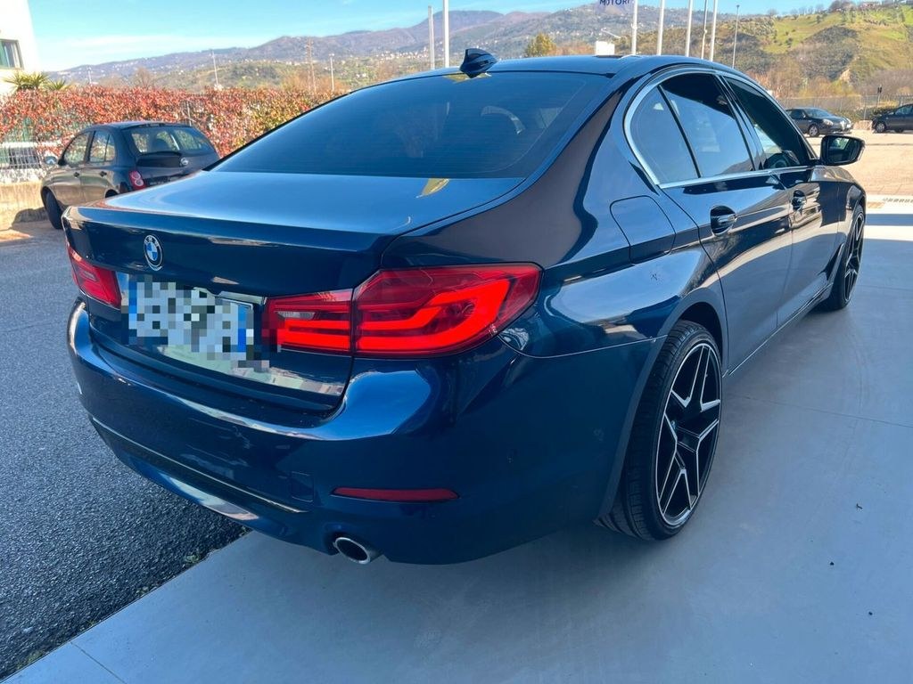نمای دیگر بی ام و بی ام و 530 D G-30 لوکس - 265cv
