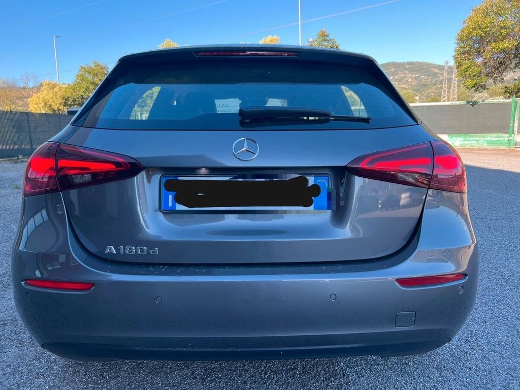 نمای دیگر سایر مرسدس بنز A 180 d اتوماتیک AMG لاین ادونس