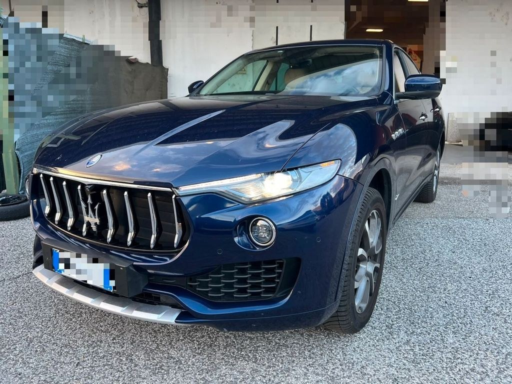 نمای دیگر مازراتی لوانته V6 دیزل AWD گرانلوسو 250cv