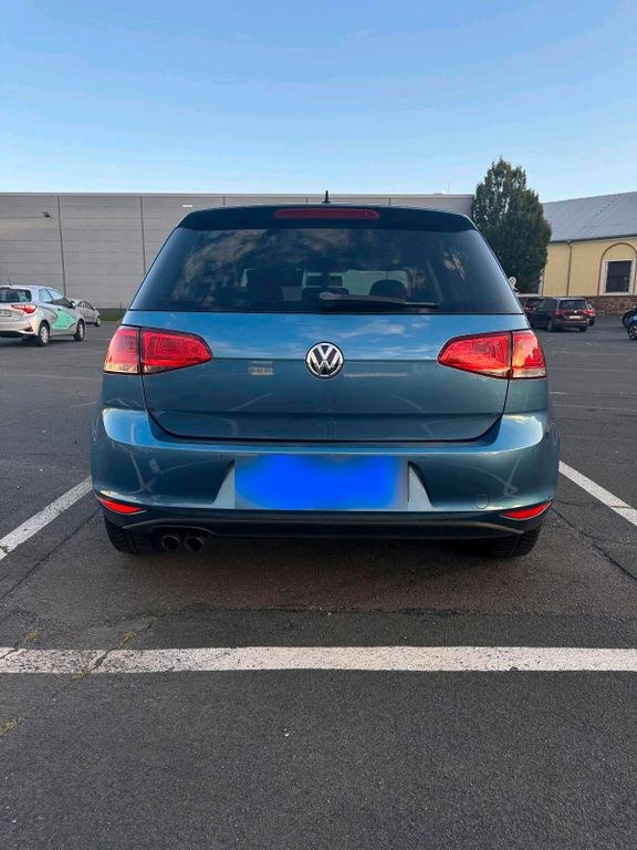 نمای دیگر فولکس واگن VW گلف 7 نسخه کاپ
