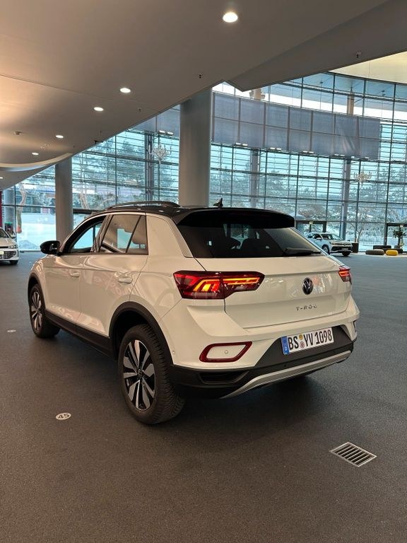 نمای دیگر فولکس واگن VW تی-راک موو