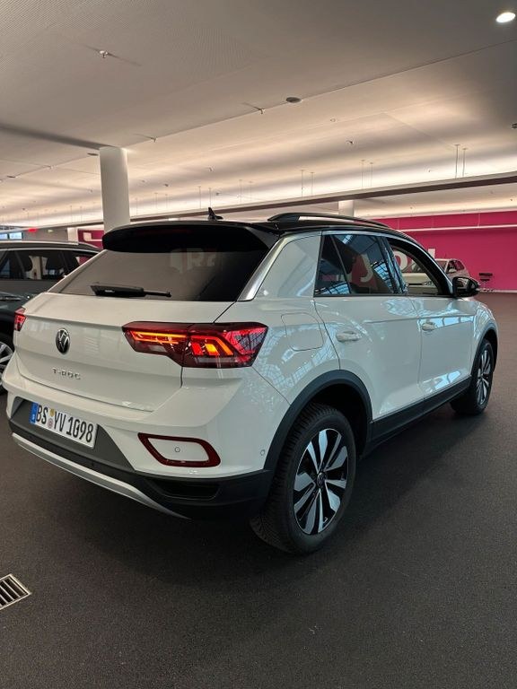 نمای دیگر فولکس واگن VW تی-راک موو