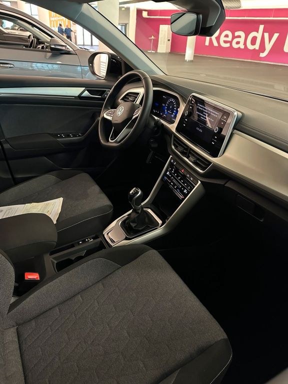 نمای دیگر فولکس واگن VW تی-راک موو