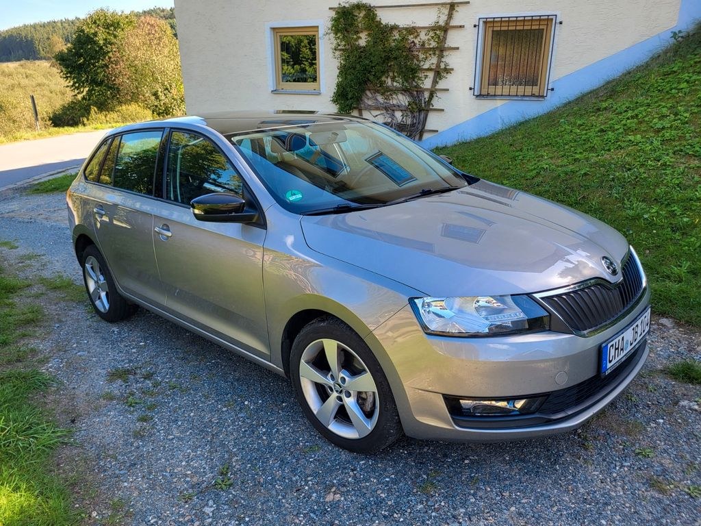 اشکودا راپید 1.4 TSI DSG آمبیشن اسپیس‌بک آمبیشن