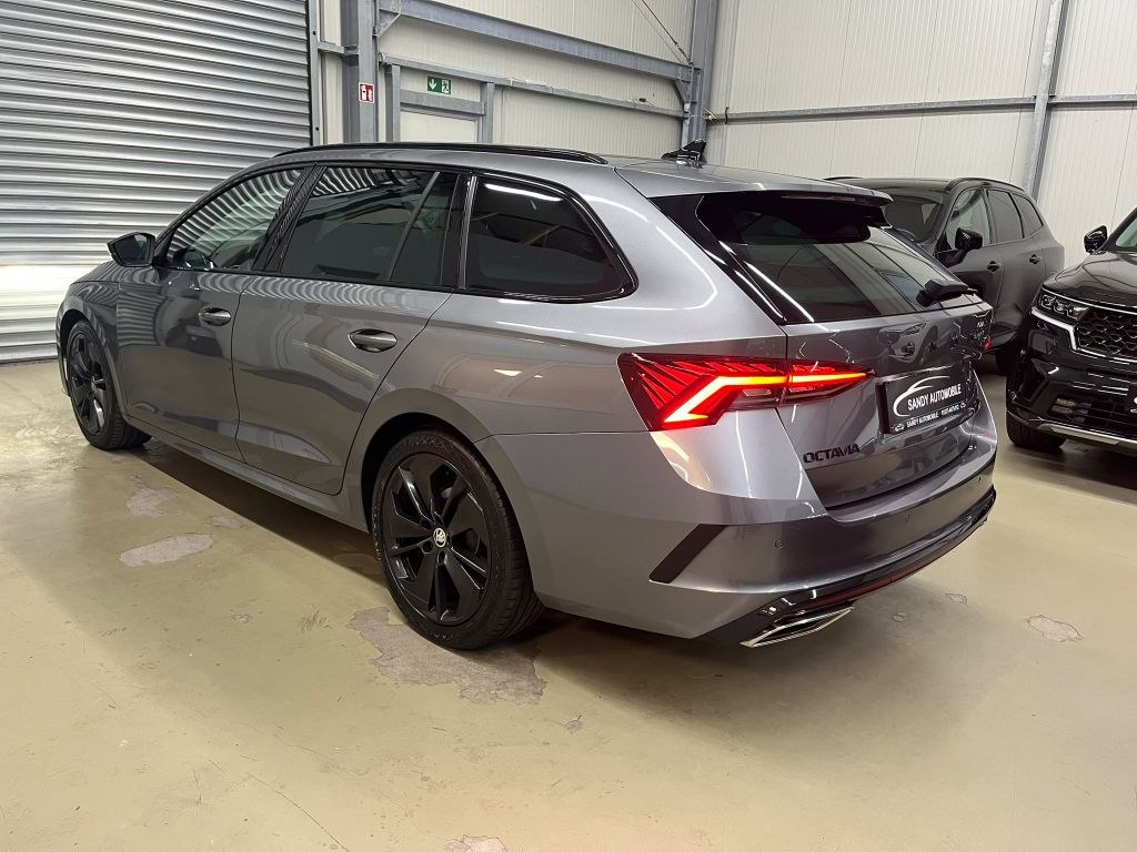 نمای دیگر اشکودا اکتاویا RS HUD/LED/SHZ/اسپورت‌پاکت/DAB/APP/دوربین