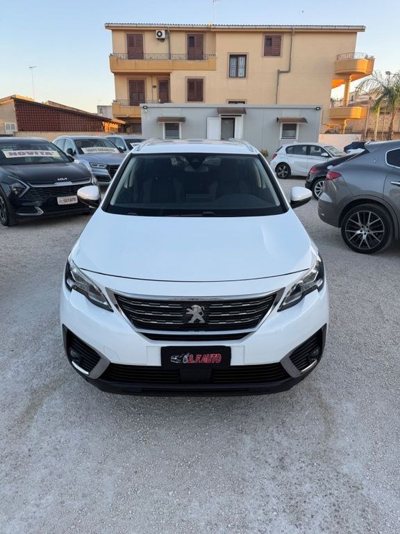 نمای دیگر پژو 5008 BlueHDi 130 S&S آلور