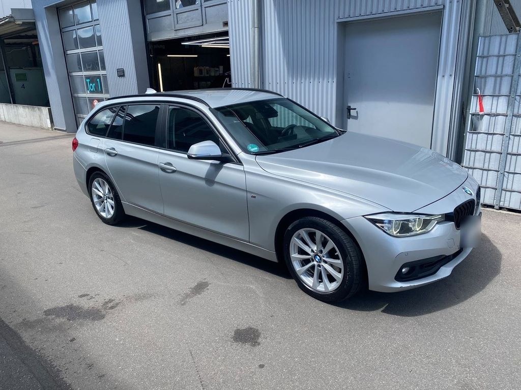 نمای دیگر بی ام و 320D XDRIVE 2016