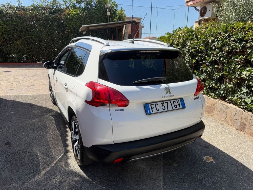 نمای دیگر پژو 2008 BlueHDi 100 آلور