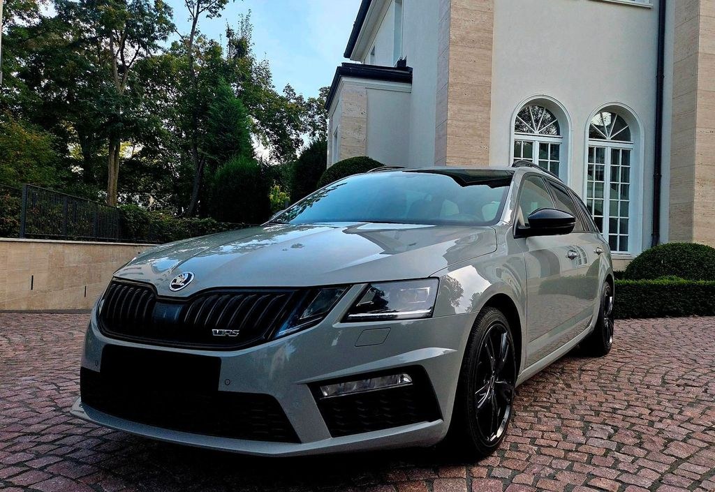 نمای دیگر اشکودا اکتاویا کمبی VRS 2.0 TDI - 184 PS -...