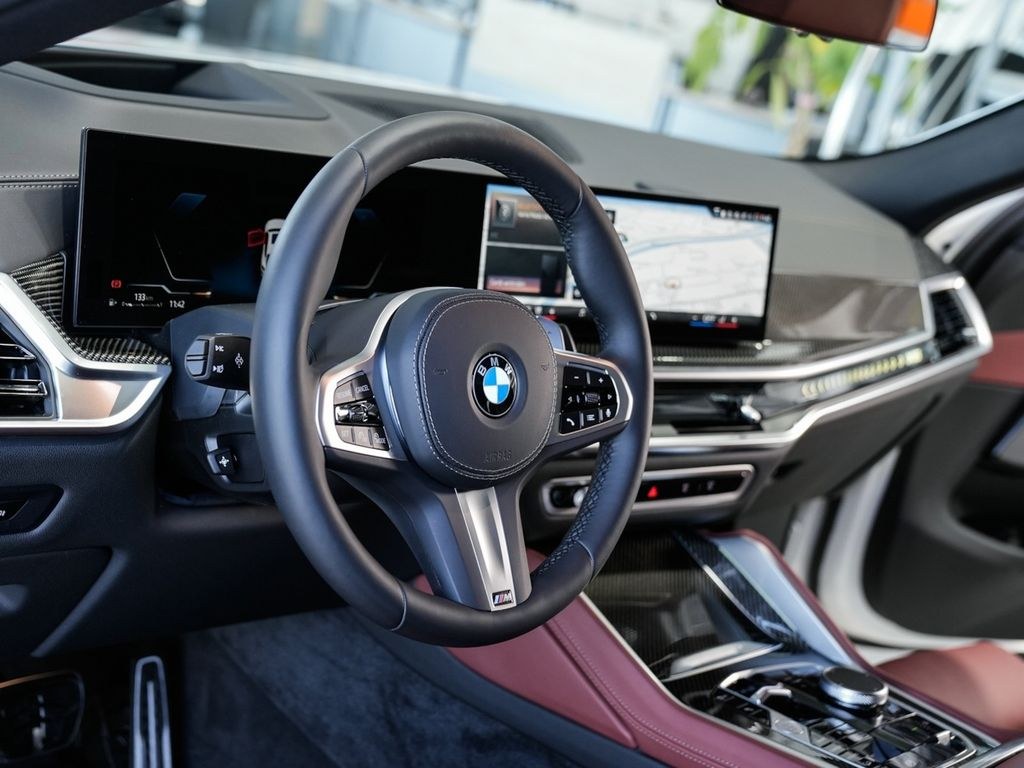 نمای دیگر بی ام و X6 40d ام اسپرت پرو تعلیق بادی 22LM 360K پانوراما کربن