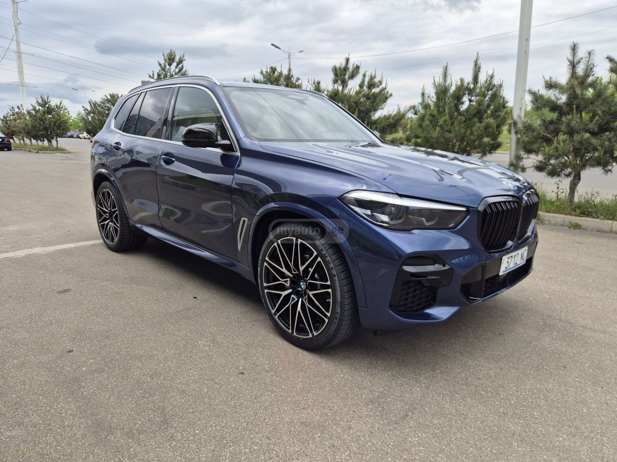 نمای دیگر بی ام و xDrive40i 4dr تمام چرخ محرک 2022