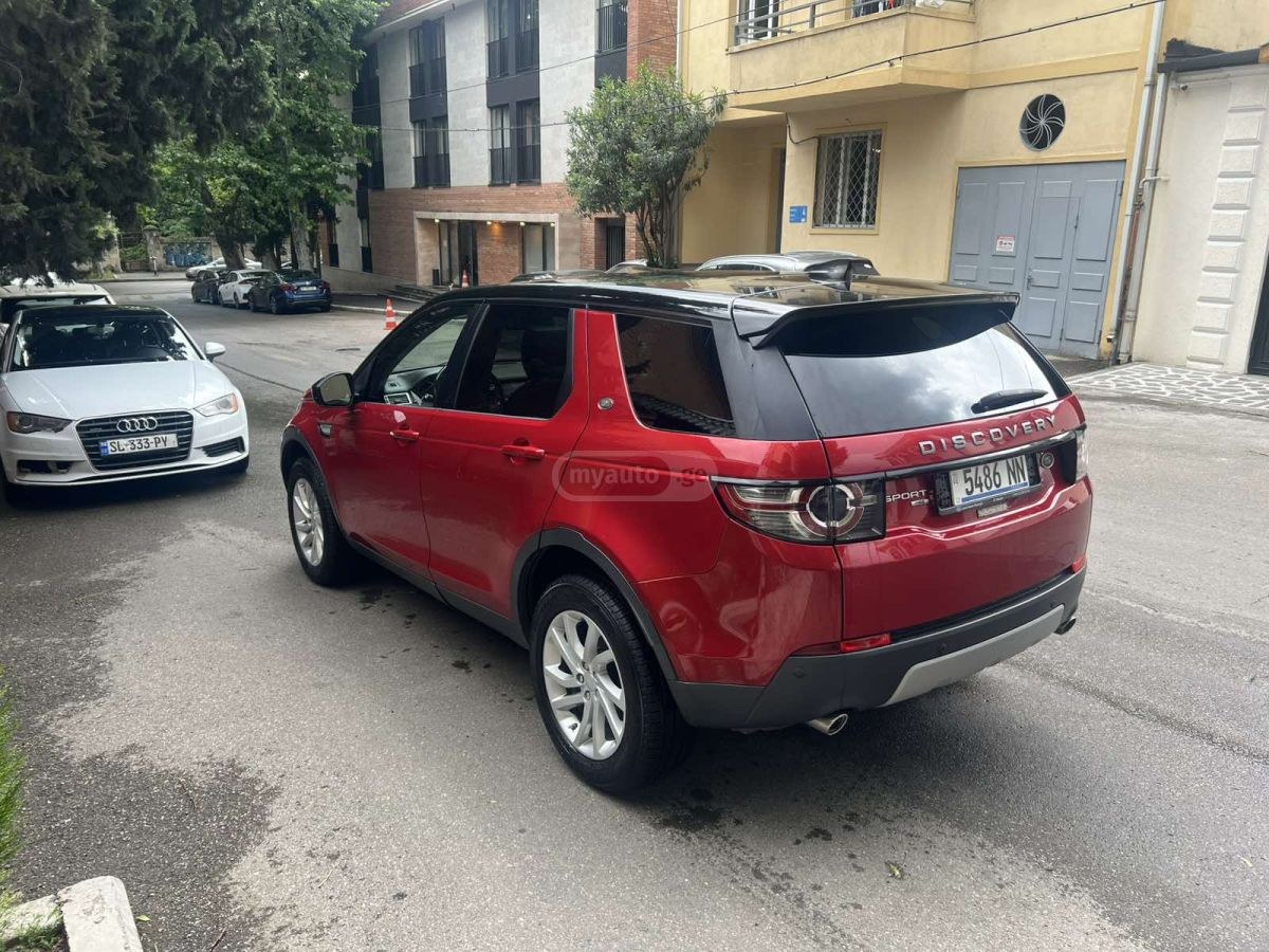 نمای دیگر لندروور HSE LUX 4dr 4x4 اتوماتیک 2017