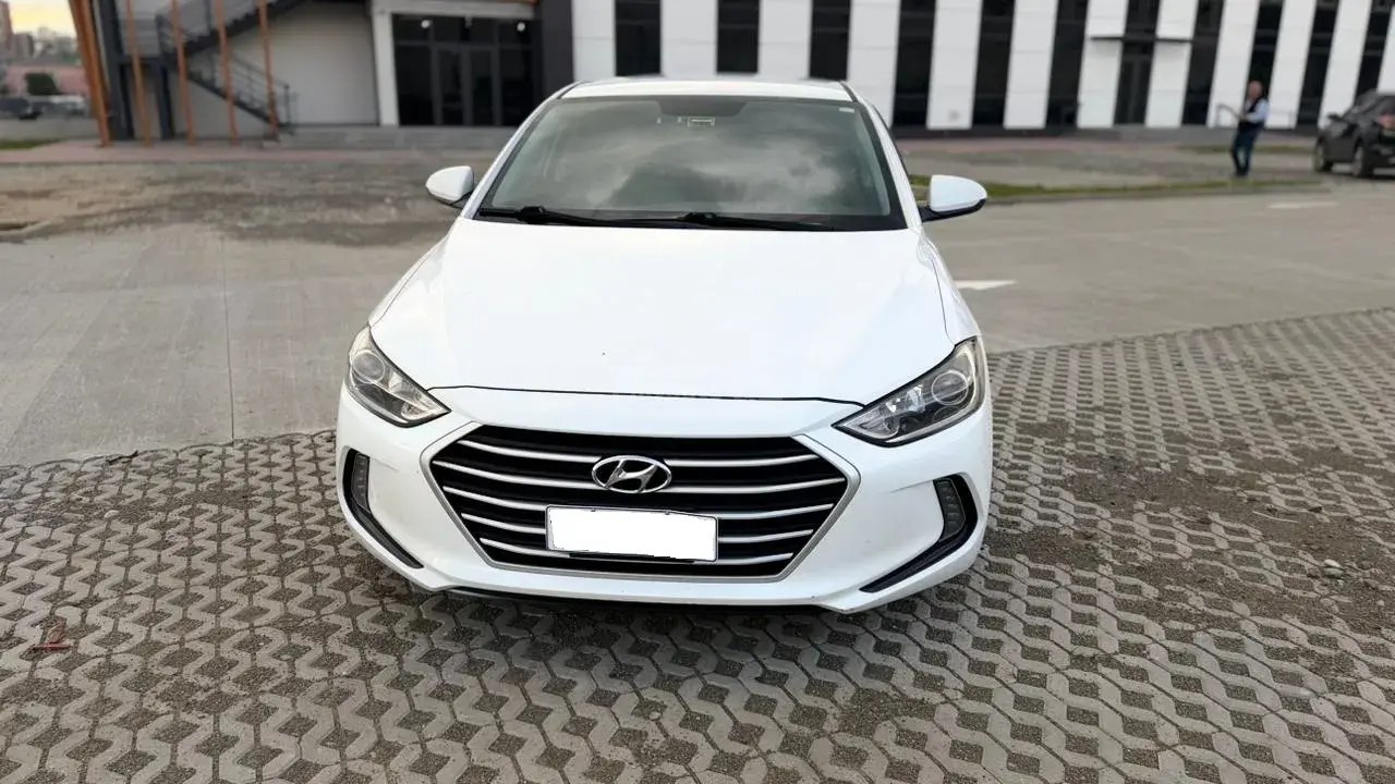 نمای دیگر هیوندای 2016