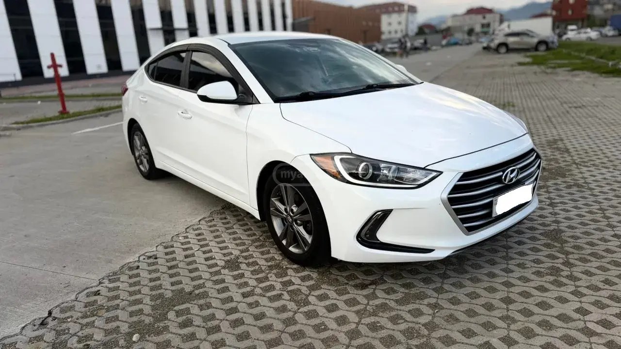 نمای دیگر هیوندای 2016