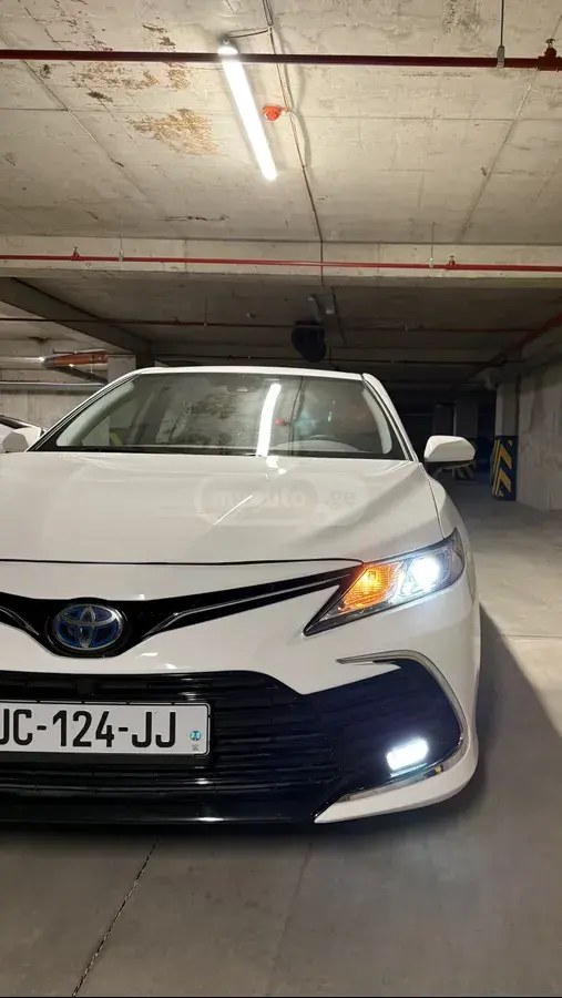 نمای دیگر تویوتا 2020