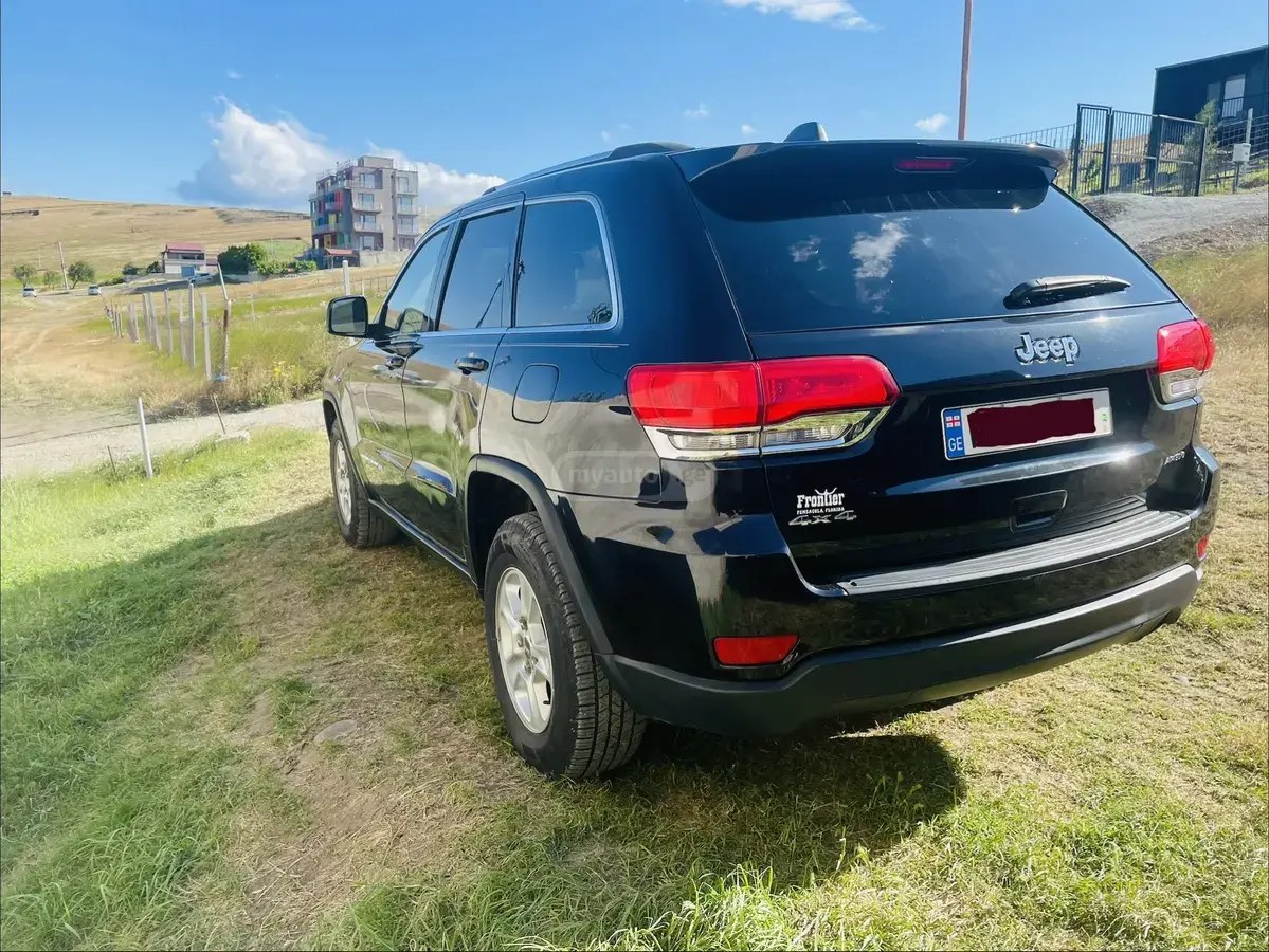 نمای دیگر جیپ لاردو 4dr 4x4 اتوماتیک 2016