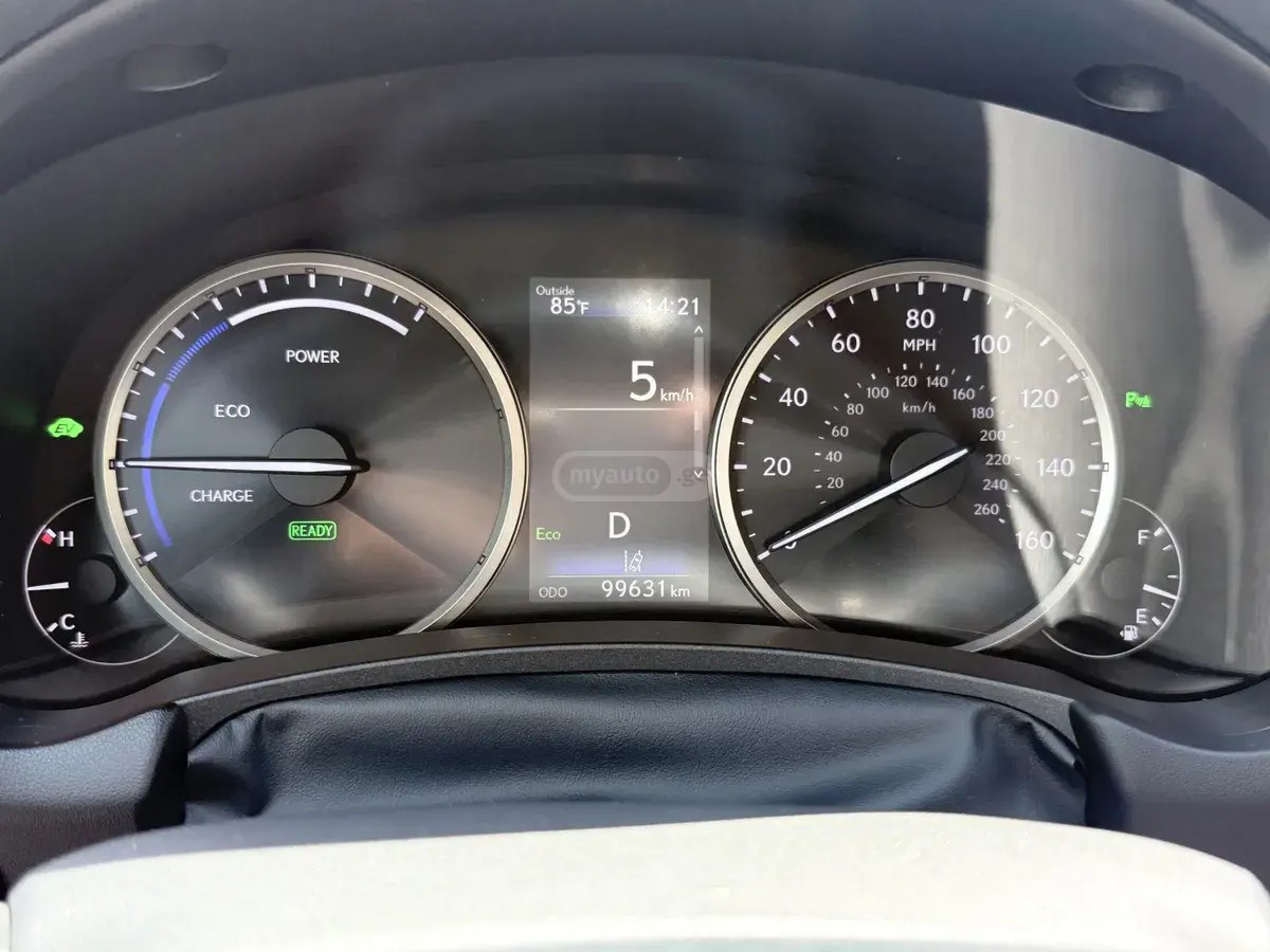 نمای دیگر لکسوس لوکس 4dr چهار چرخ محرک CVT 2021