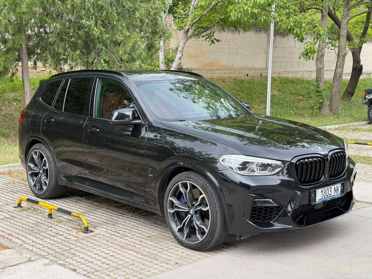نمای دیگر بی ام و 2021