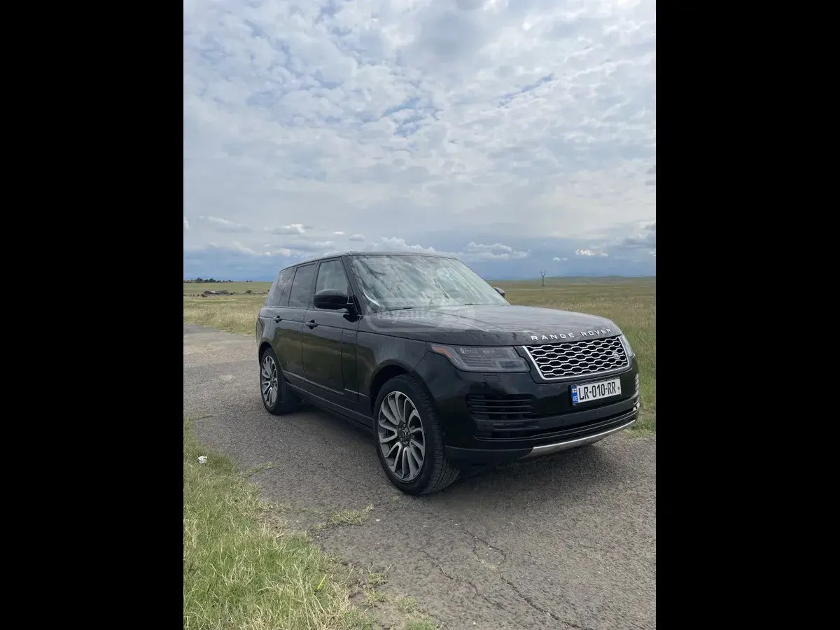 نمای دیگر لندروور 525 HSE V8 سوپرشارژ 2019