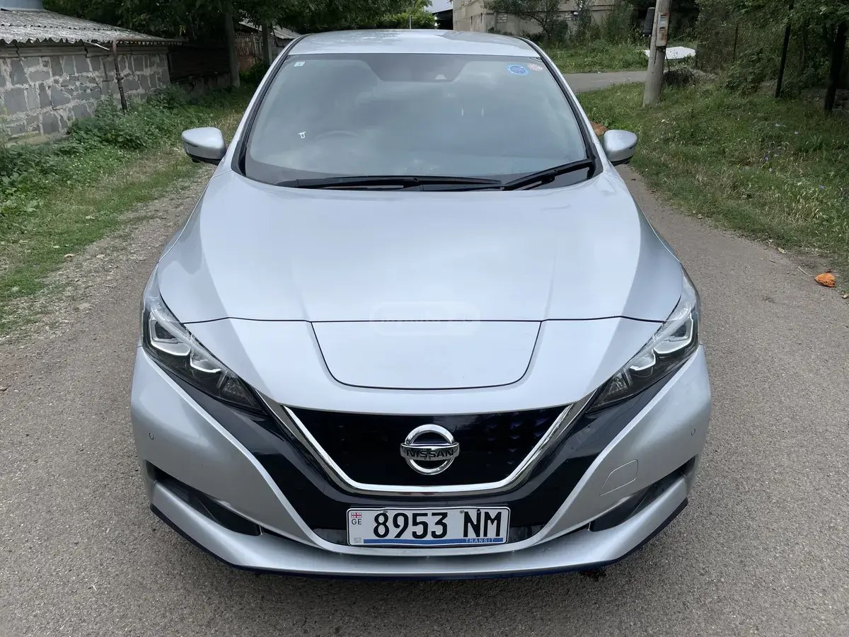 نیسان XV 2021