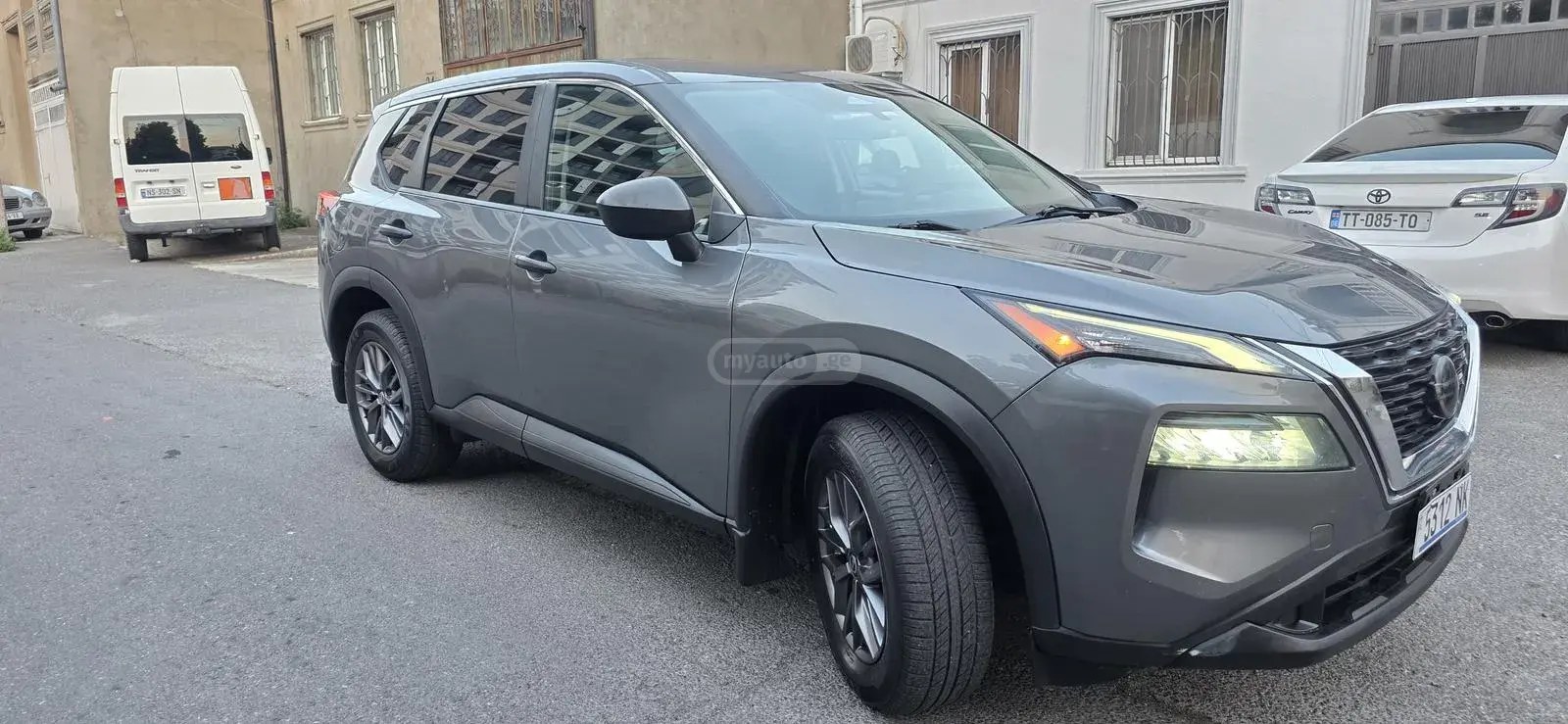 نمای دیگر نیسان S 4dr چهار چرخ محرک CVT 2021