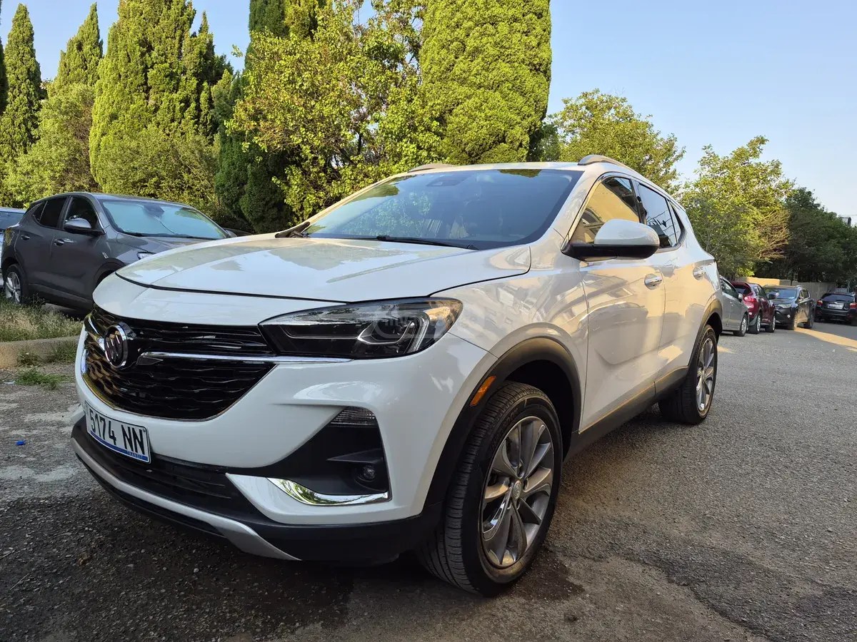 نمای دیگر بیوک GX AWD 2022