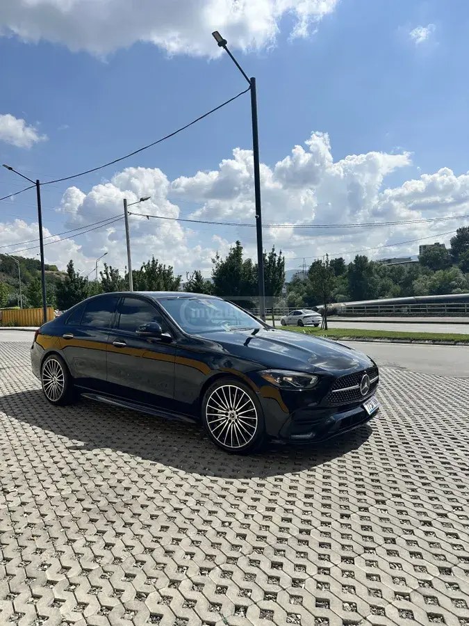 نمای دیگر مرسدس بنز AMG 2024