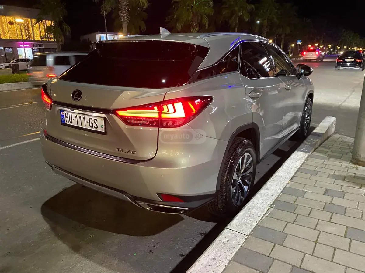 نمای دیگر لکسوس لوکس 4dr دیفرانسیل جلو اتوماتیک 2020